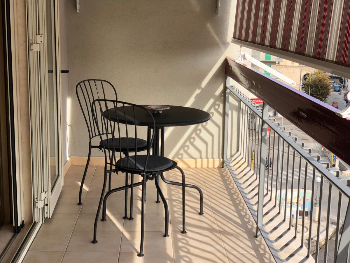 Casa Calo' Lägenhet Bisceglie Exteriör bild